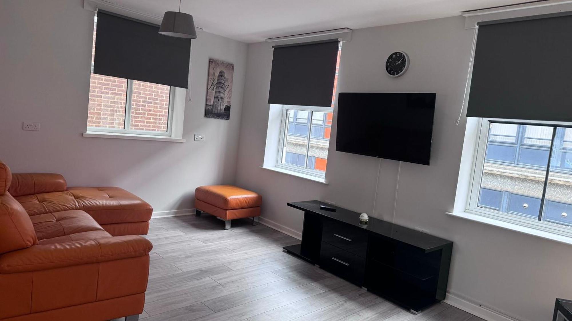 Flat 2 South Street - 19 South Street * Kingston upon Hull